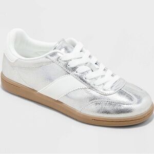 Universal Thread Women's Fashion Sneakers Memory Foam Lace Up Low Top s9 NWOT